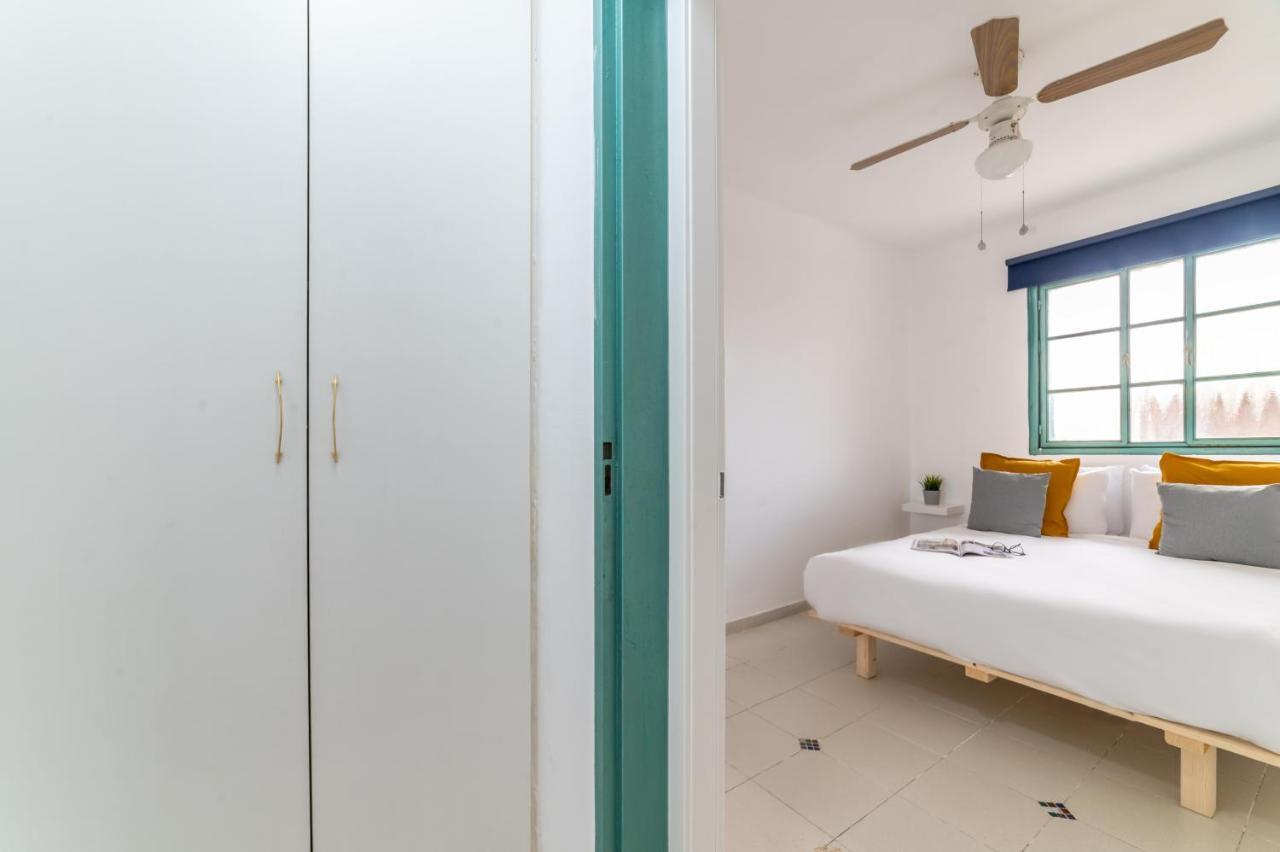 Eilot Street Center By